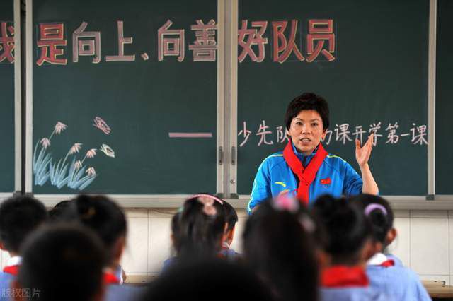 奥特曼玩具视频全集免费观看